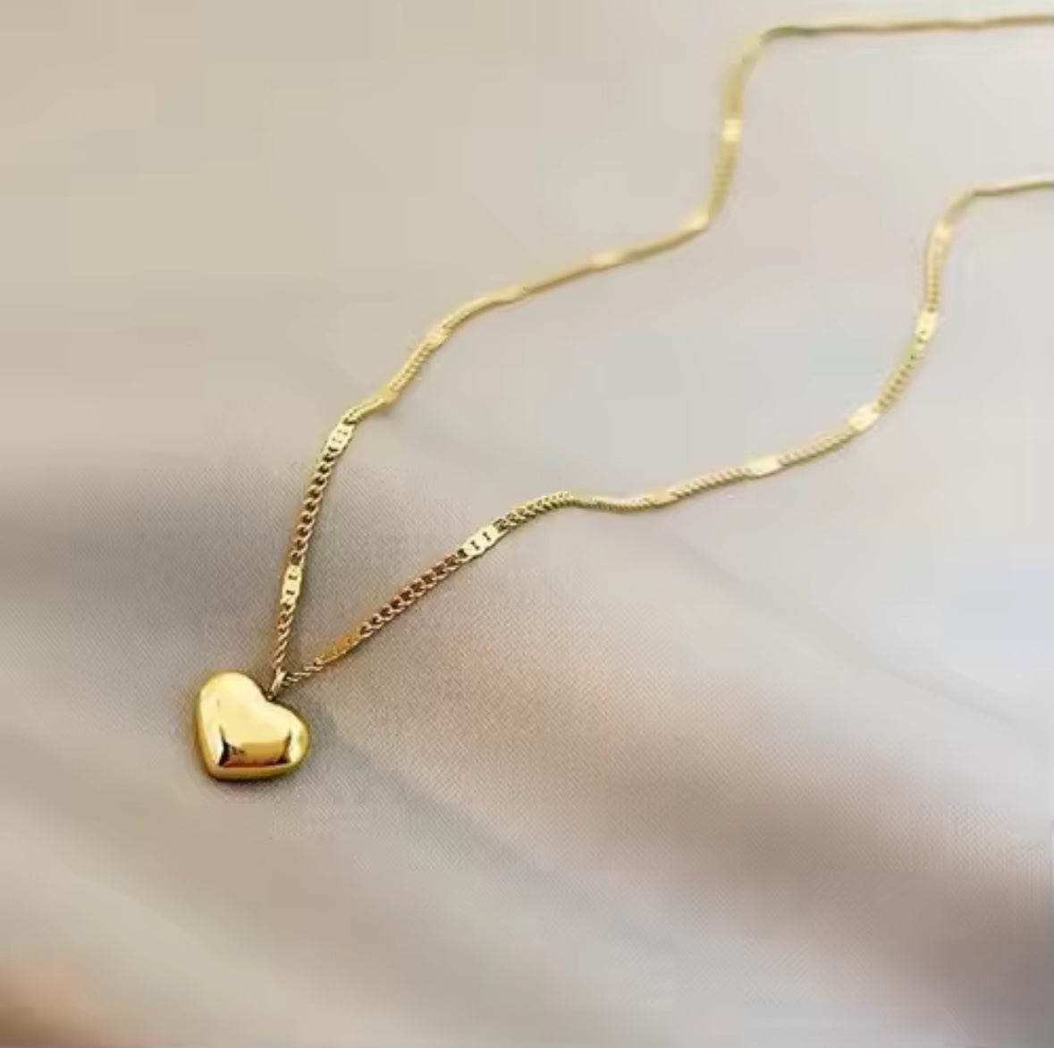 Heart shape pendant Necklace